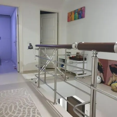 Stylish Duplex 1 Km To The Beach *
